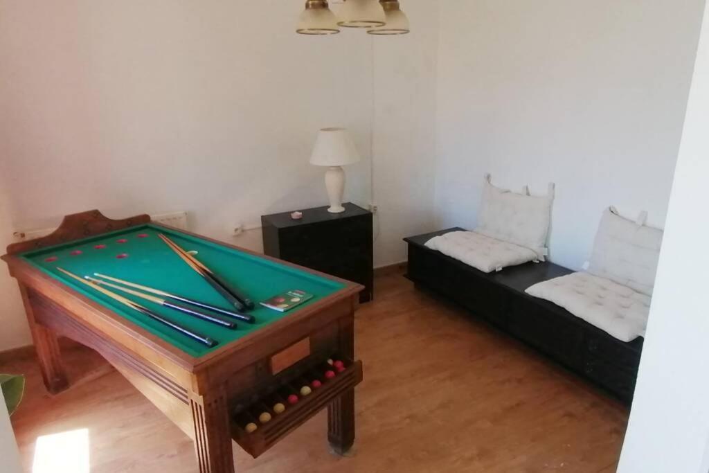 Maison Chaleureuse Et De Detente Avec Piscine Et Spa Chassemy Exterior foto